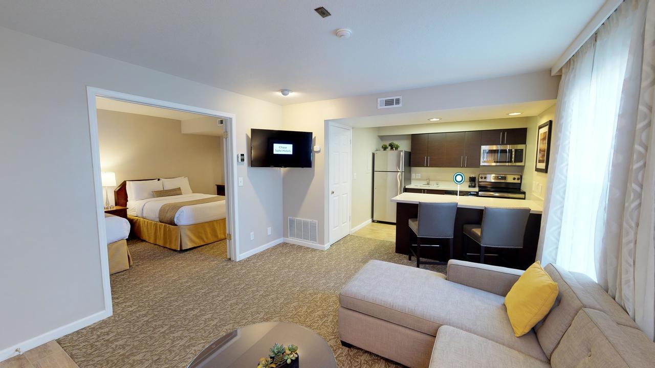 Chase Suite Hotel Newark Fremont Eksteriør bilde