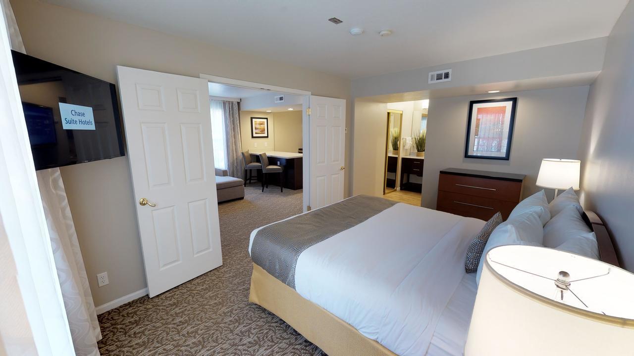 Chase Suite Hotel Newark Fremont Eksteriør bilde
