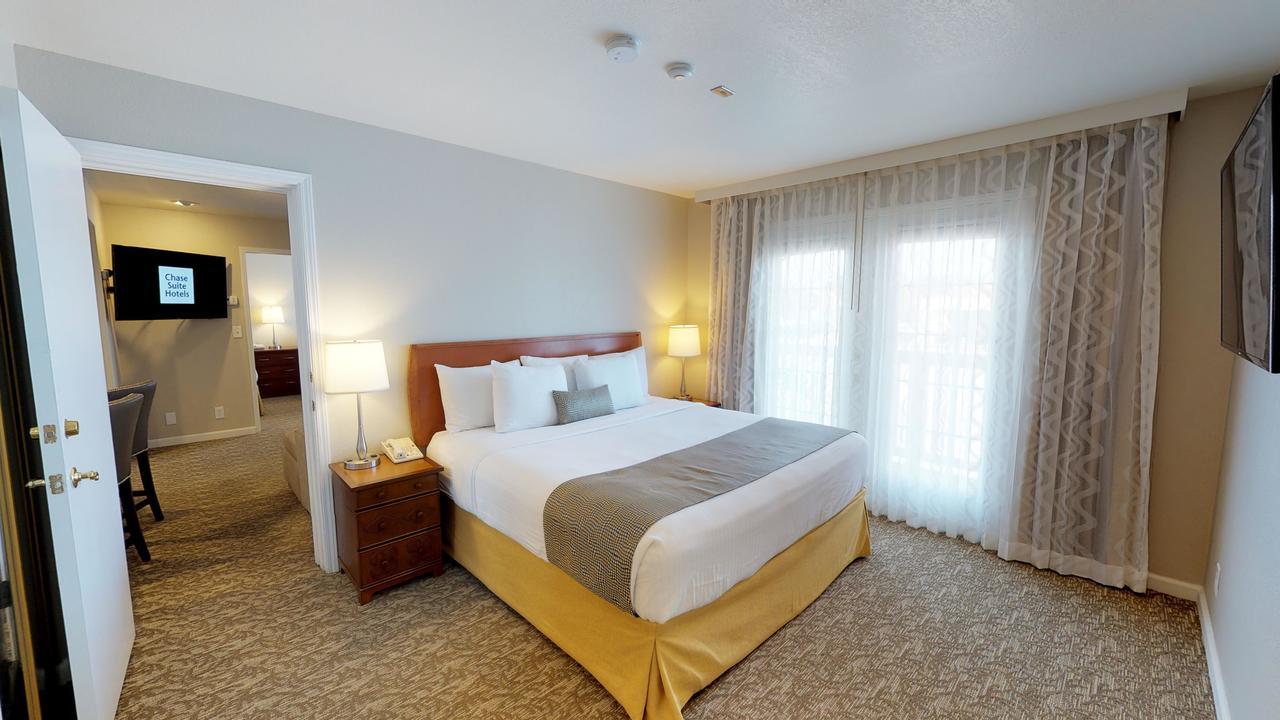 Chase Suite Hotel Newark Fremont Eksteriør bilde