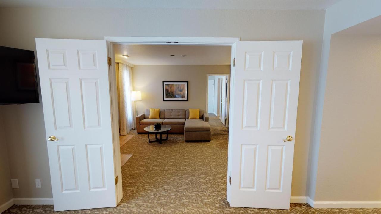 Chase Suite Hotel Newark Fremont Eksteriør bilde
