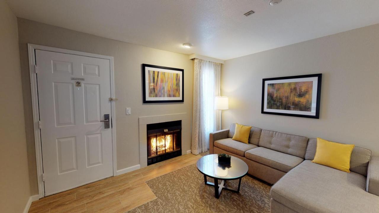 Chase Suite Hotel Newark Fremont Eksteriør bilde